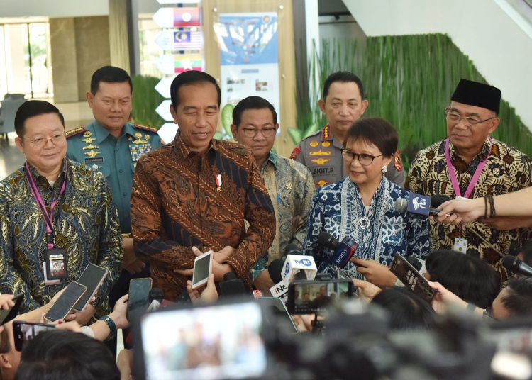 Presiden Jokowi saat memberikan keterangan pers usai acara peringatan HUT ke-56 ASEAN, di Jakarta, Selasa (08/08/2023). (fornews.co/Humas Setkab)