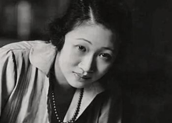 Madame Wellington Koo pada tahun 1922 oleh Henry Walter ('H. Walter') Barnett (1862-1934).