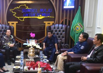 Pj Gubernur Sumsel Agus Fatoni saat menerima Ketua dan Pengurus PWI Sumsel periode 2024-2029, di Ruang Tamu Gubernur Sumsel, Rabu (28/2/2029). (fornews.co/ist)