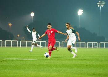 Gelandang Timnas U-23, Witan Sulaeman saat menghadapi Arab Saudi pada uji coba di di The Sevens Stadium, Dubai, Jumat (5/4/2024) waktu setempat. (fornews.co/ist) 