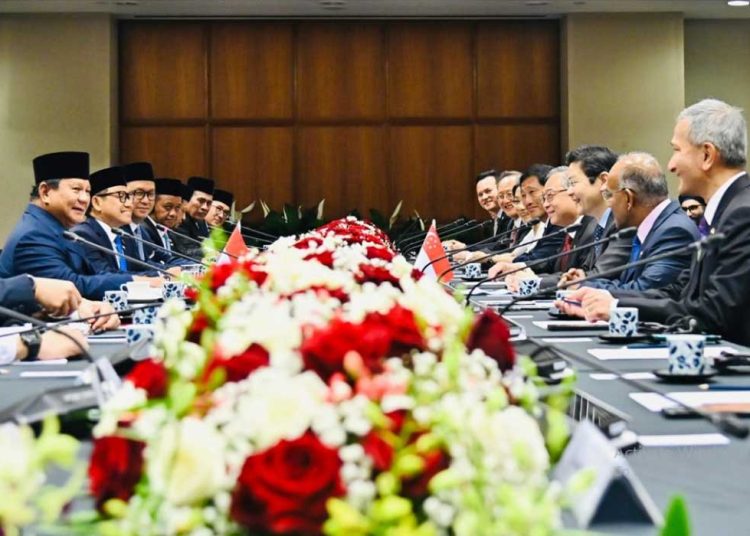PERTEMUAN bilateral tahunan Leaders’ Retreat, Presiden Republik Indonesia Prabowo Subianto dengan Perdana Menteri Singapura Lawrence Wong di Parliament House, Singapura, pada Senin, 16 Juni 2025. (foto fornews.co/bpmi setpres/laily rachev)