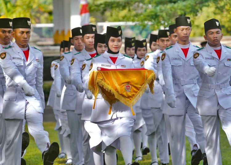 UPACARA Peringatan Hari Lahir Pancasila di DIY diikuti oleh perwakilan ASN Pemda DIY, siswa, siswa SMA/SMK sederajat, siswa SMP, dan TNI/Polri. (foto fornews.co/pemrov)