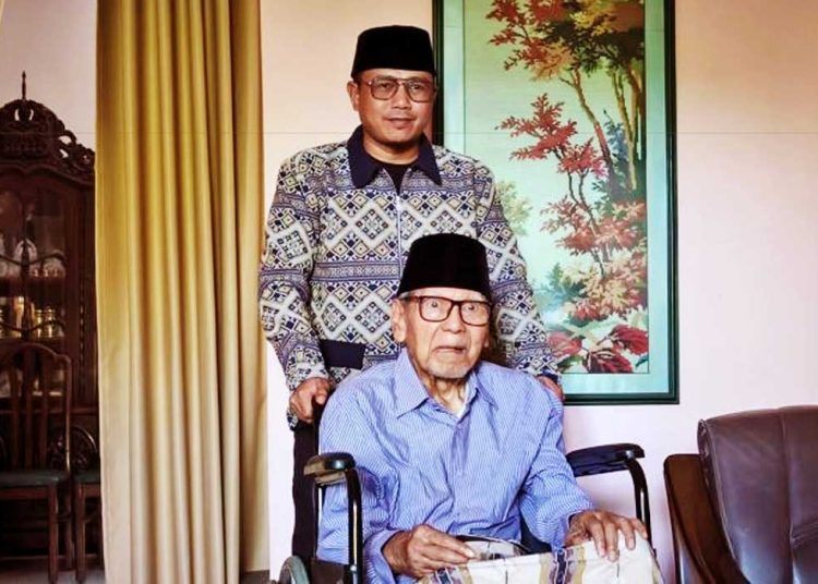 ABDUL Rosyad Sholeh bersama Deni Asy'ari, MA., Dt Marajo. (foto fornews.co/suara muhammadiyah)