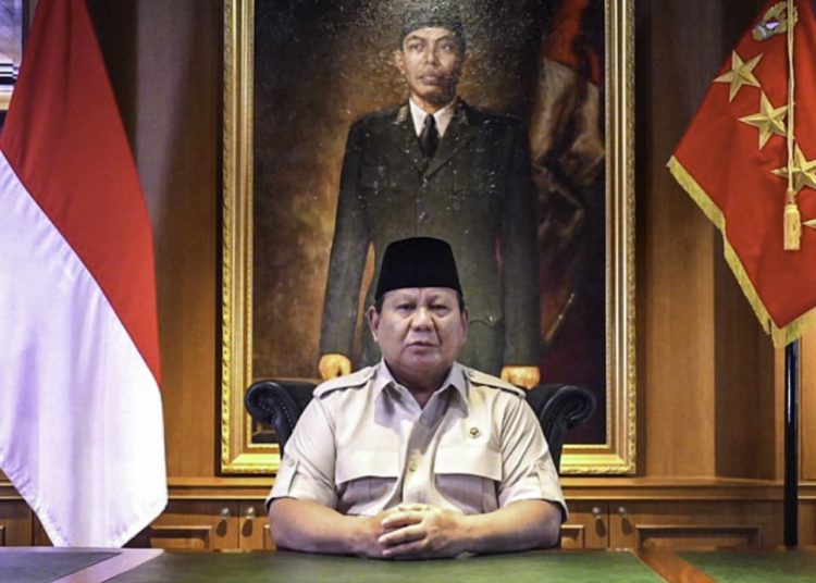 Presiden Prabowo Subianto memberikan keterangan terkait tewasnya pengemudi ojol, dari kediaman pribadinya di Hambalang, Kabupaten Bogor, Jumat (29/8/2025). (fornews.co/Foto: BPMI Setpres)