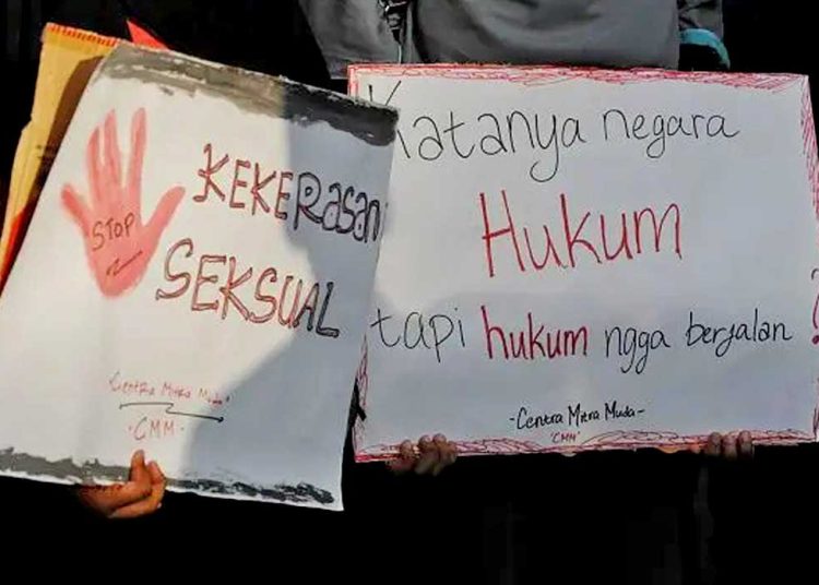 POSTER protes terhadap kekerasan seksual di Indonesia, di Jakarta, Indonesia, pada 4 Mei 2016. Oktober 2025. (foto fornews.co/dasril roszandi/nurphoto melalui getty images/bbc)
