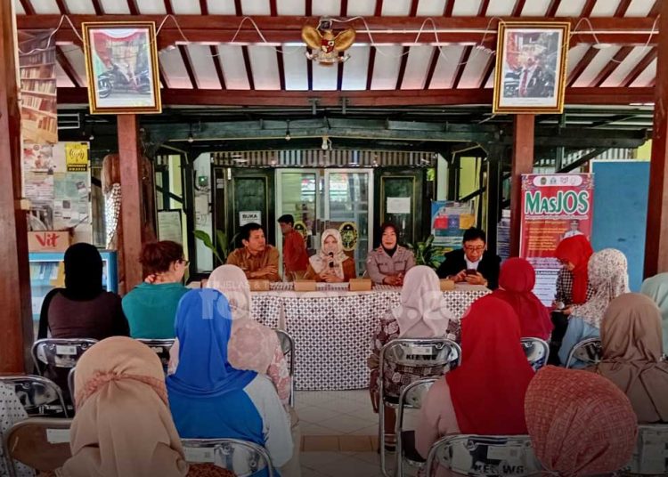 RAPAT persiapan Wirogunan Festival (WiroFest) 2025 yang akan digelar pada Ahad, 16 November.   (foto fornews.co/adam)