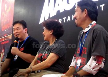CHARLES GOZALI sutradara sekaligus penulis skenario “Mayat Hidup” dan "Qodrat Trilogy" saat presentasi dua film yang digadang menembus Asia Tenggara, pekan lalu, Sabtu, 29 Desember, di Jogja Expo Center (JEC). (foto fornews.co/adam)