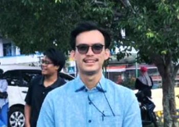 Perwakilan Poros Muda Sriwijaya, Ibrahim Rasyid menyoroti surat yang dikeluarkan PD Pasar Palembang Jaya. (fornew.co/ist)