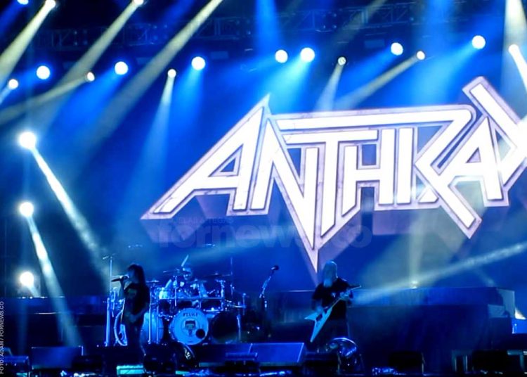 ANTHRAX band thrash metal asal New York City, Amerika Serikat, menutup perjalanan panjang JOGJAROCKARTA di Stadion Kridosono, Ahad malam, 7 Desember 2025. JOGJAROCKARTA resmi berakhir. (foto fornews.co/adam)