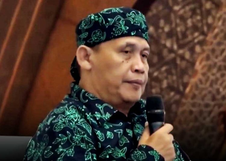 USTADZ Muhammad Jazir ASP. (foto fornews.co/masjid jagakaryan)