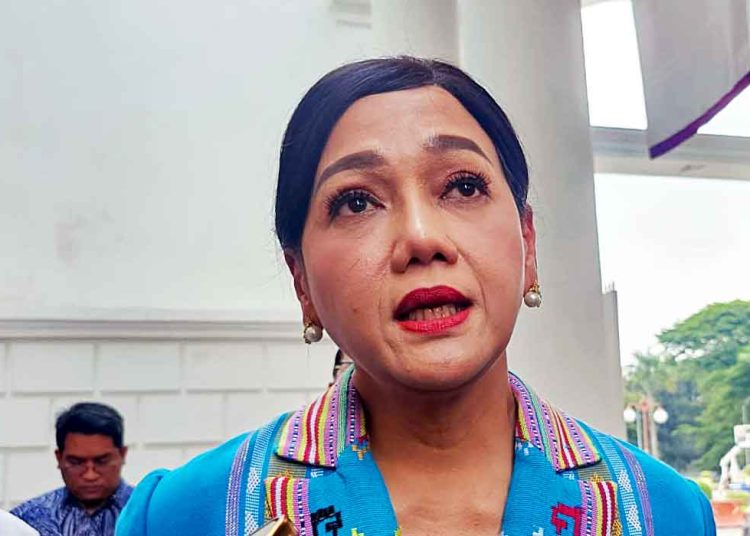 KEPALA Eksekutif Pengawas Perilaku Pelaku Usaha Jasa Keuangan, Edukasi, dan Pelindungan Konsumen OJK, Friderica Widyasari Dewi saat ditemui wartawan di Jakarta, Rabu, 21 Januari 2026. (foto fornews.co/suara.com/rina)