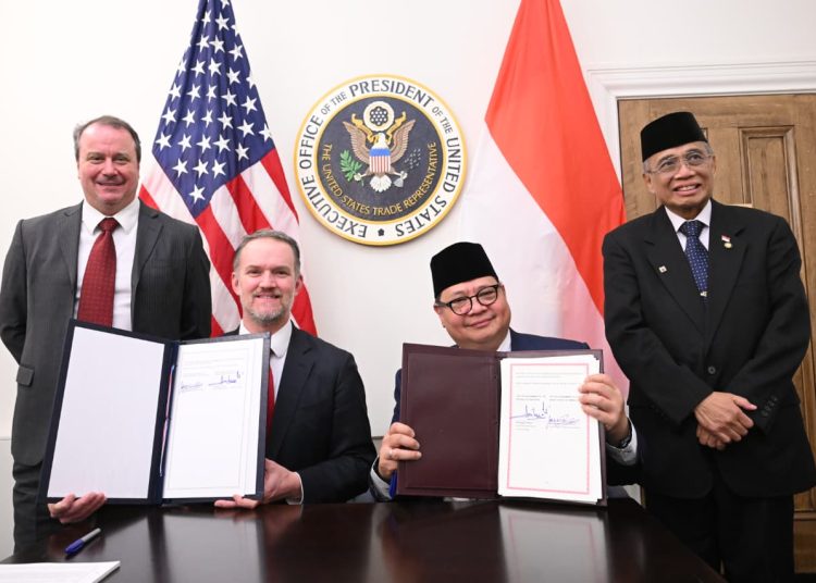 Pemerintah Indonesia dan pemerintah Amerika Serikat resmi menandatangani Perjanjian Perdagangan Timbal Balik bertajuk ‘Toward a New Golden Age for the US–Indonesia Alliance’ di Washington DC, pada Kamis (19/2/2026). (fornews.co/foto: ist)