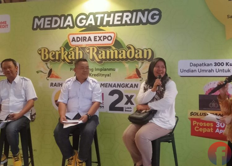 Kepala Wilayah Sumatra Bagian Selatan Adira Finance, Rudy Sumaryadi dan Head of Regional Business Sumatra Bagian Selatan Adira Finance, Nurahmat Bagyo Andriyanto, pada Media Gathering Sobat Adira Expo Palembang di Dapoer Bela, Rabu (25/2/2026). (fornews.co: foto: Sidratul Muntaha)