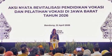 MENTERI Pariwisata, Widiyanti Putri Wardhana, saat menyampaikan sambutannya dalam  "Aksi Nyata Revitalisasi Pendidikan Vokasi dan Pelatihan Vokasi (PVPV)" di Gedung Pakuan, Bandung, Rabu (22/4/2026). (foto fornews.co/kemenpar)
