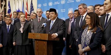 73 negara dan pengamat PBB menyatakan dukungan terhadap Joint Statement on the Safety and Security of Peacekeepers yang diprakarsai Indonesia. Pernyataan bersama itu dibacakan oleh Wakil Tetap RI untuk PBB, Umar Hadi, dalam forum terbuka di Markas Besar PBB pada 9 April 2026. (foto fornews.co/kemenlu)