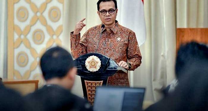 AI atau Artificial Intelligence, dapat menggerus daya pikir kritis. Hal itu disampaikan Wamen Komdigi, Nezar Patria, dalam Workshop AI Talent Factory 2 di Universitas Gadjah Mada, Jogjakarta, Jum'at, 17 April 2026. (foto fornews.co/komdigi)