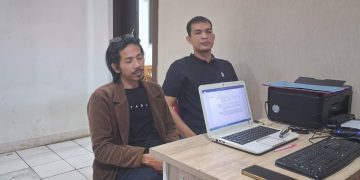 Kuasa Hukum BUMDESMA ASI dari Kantor Hukum Feri Apriansyah & Rekan saat melaporkan oknum polisi dan istri ke Polda Sumsel beberapa waktu. (fornews.co/foto: ist)