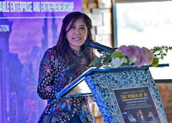 MENKOMDIGI Meutya Hafid memberikan sambutan dalam Apresiasi Konektivitas Digital di Hotel Sultan, Jakarta Pusat, Jum'at, 17 April 2026. (foto fornews.co/pey hs/komdigi)