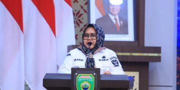 Plt Bupati Muara Enim, Sumarni saat berbicara kepada Forkopimda dan ASN Kabupaten Muara Enim usai menerima SK Plt dari Gubernur Sumsel, Herman Deru di Griya Agung, Palembang, Rabu (10/6/2026). (fornews.co/foto: ist)
