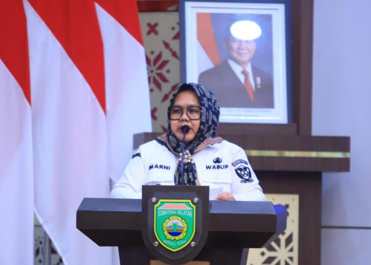 Plt Bupati Muara Enim, Sumarni saat berbicara kepada Forkopimda dan ASN Kabupaten Muara Enim usai menerima SK Plt dari Gubernur Sumsel, Herman Deru di Griya Agung, Palembang, Rabu (10/6/2026). (fornews.co/foto: ist)
