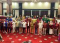 Peserta dan nara sumber berfoto bersama usai FGD tentang Permen ESDM Nomor 14 Tahun 2025 di Sumsel yang diinisiasi Fokal IMM Sumsel di Hotel Daira, Palembang, Selasa (30/6/2026). (fornews.co/foto: ist)