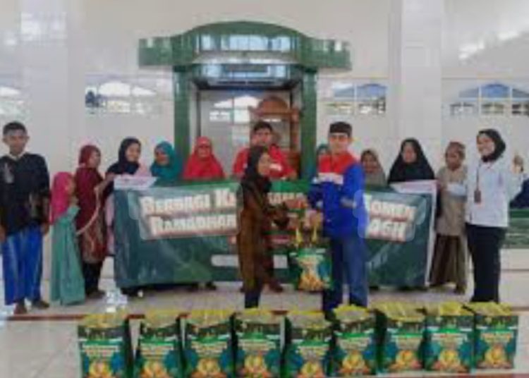 PT Elnusa Petrofin Berbagi Kebersamaan di Bulan Ramadhan dengan menyalurkan total 10.872 paket sembako di 92 titik wilayah operasional yang tersebar di seluruh Indonesia. (fornews.co/foto: ist)