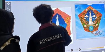 JIKF 2026 menggandeng SMSR mengawali program ekstrakurikuler Kriya Reka Rakit Bambu dan Ragam Hias Layang-Layang. (foto fornews.co/jikf)