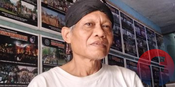 KI MUJAR salah satu penggagas Sanggar Sangkerta dan Institute Sangkerta Indonesia. (foto fornews.co/adam)