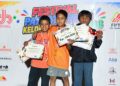 Pemanjat cilik Kota Palembang, Dino Pramana Dipa, usai pengalungan medali pada katagori Boulder U-11 Putra, di Cakung, Jakarta Timur, Minggu (5/7/2026) kemarin. (fornews.co
/ist)