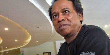 ASWARUN BARERA sutradara "Negeri dalam Senandung Rinai" yang akan dipentaskan pada Sabtu, 26 Juli, mendatang di Taman Budaya Embung Giwangan (TBEG). (foto fornews.co/adam)