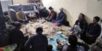 MILAD Nahdlatul Muhammadiyyin (NM) ke-15 yang digelar sederhana di kediaman Sofyan Hadi Perum Pringmayang pada Ahad malam, 9 Agustus 2026. (foto fornews.co/adam)