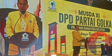 Ketua DPD Golkar Sumsel periode 2026-2031 terpilih, Andie Dinialdie menyampaikan pidato pertamanya, diakhir Musda XI Partai Golkar Sumsel, di Ballroom Aryaduta Hotel, Palembang, Minggu (2/8)2026) malam. (fornews.co/foto: Sidratul Muntaha)