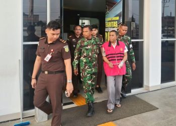 Kejari Lubuklinggau langsung menahan
Kepala BKPSDM Muratara, Lukman, ke Lapas Kelas IIA Lubuklinggau, usai Kejari Lubuklinggau melakukan Tahap II, Rabu (30/9/2026). (fornews.co/ist)
