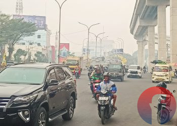 Kepekatan kabut asap dampak karhutla di Kota Palembang sudah mencapai tingkat keparahan yang mematikan dan tidak bisa lagi ditoleransi. (fornews.co/foto: Sidratul Muntaha)