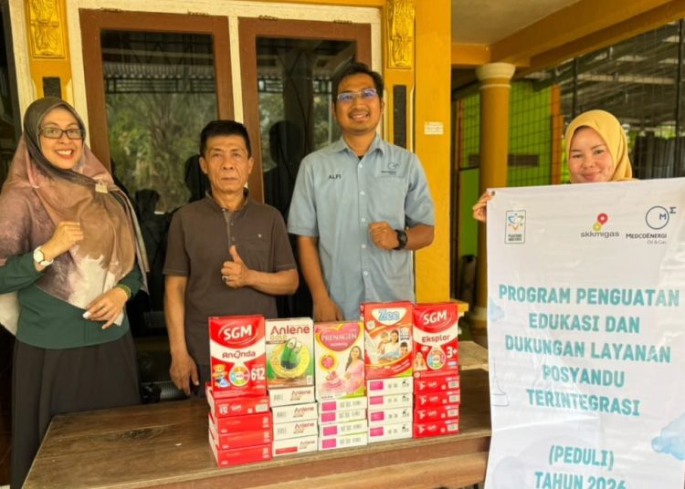 SKK Migas dan Medco E&P bersama Plantari Institute membagikan masker dan susu yang didistribusikan melalui posyandu, di Kabupaten Muba, pada Kamis (8/10/2026) kemarin. (fornews.co/ist)