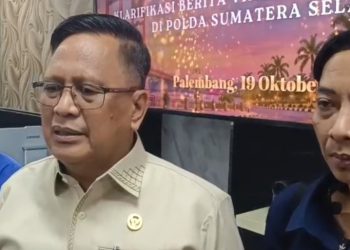 Komisioner Kompolnas RI, Dr Supardi Hamid, saat memberi keterangan kepada awak media di Polda Sumsel, Palembang, Senin (19/10/2026). (fornews.co/tangkap layar)