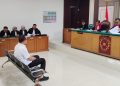 Terdakwa Yudi Kurniawan, Kawilker Karang Agung pada KSOP Kelas I Palembang, kasus dugaan korupsi berupa pungutan di luar ketentuan terhadap perusahaan agen kapal saat sidang, di PN Kelas 1A Khusus Palembang, Senin (26/10/2026). (fornews.co/ist)