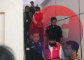 Dua tersangka inisial IS dan D yang ditetapkan Kejari Palembang dan langsung dilakukan penahanan di Lapas Kelas 1 Palembang, Selasa (27/10/2026). (fornews.co/foto: Sidratul Muntaha)